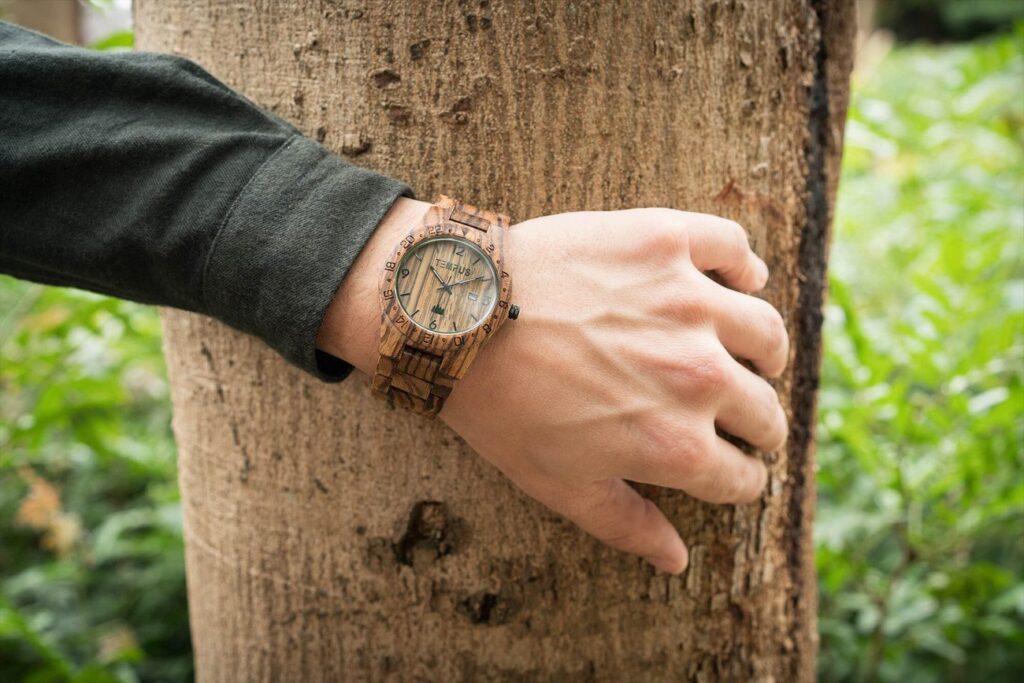 buying a wooden watch